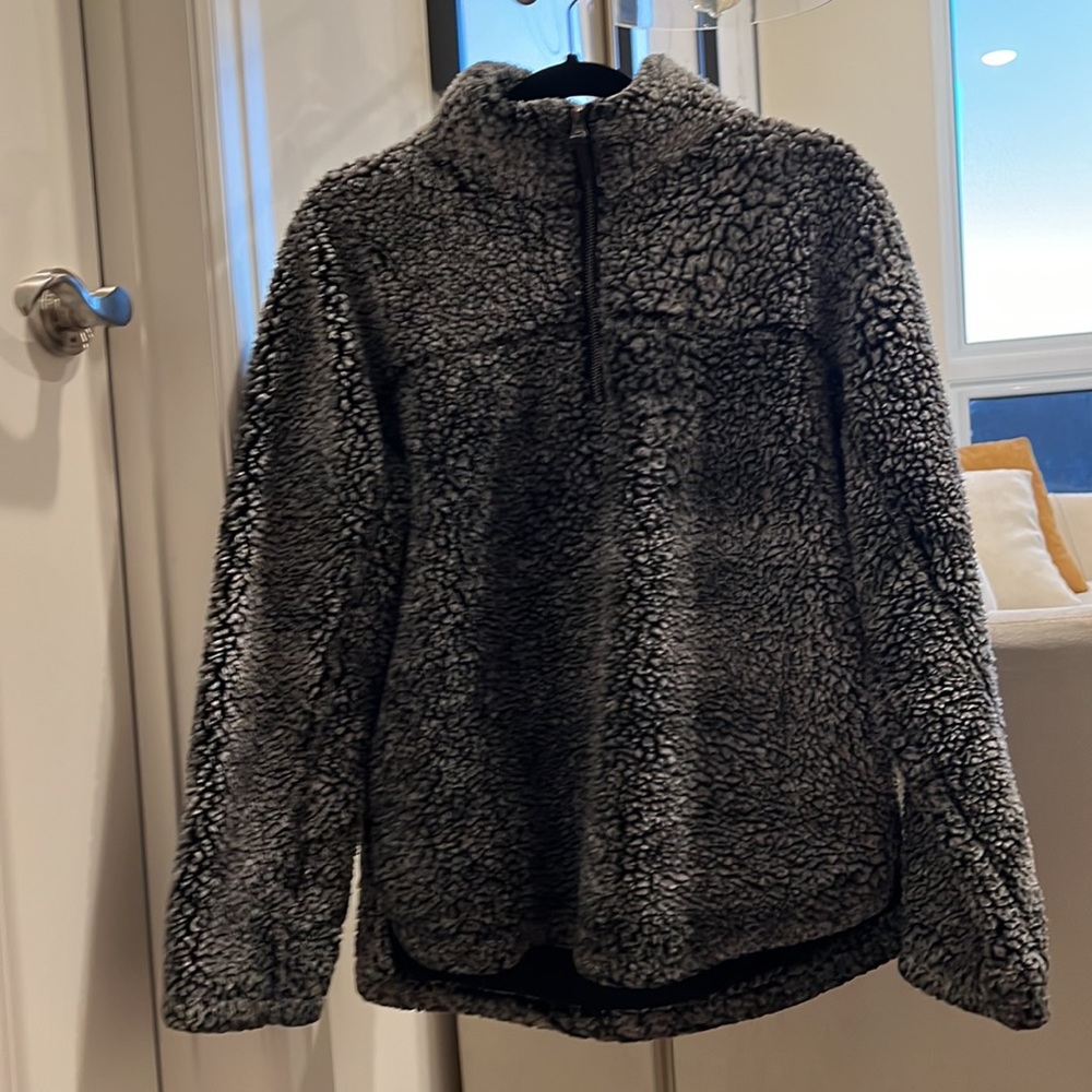 Worn twice, Sherpa, size large, black and white, very warm